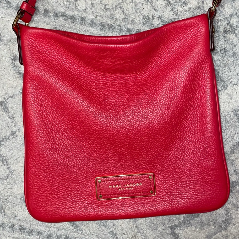MARC JACOBS Red Crossbody Bag
